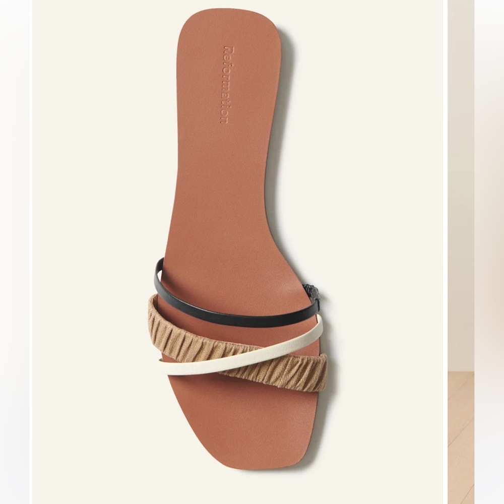 Reformation Katina Strappy Flat Slide Khaki / Almond / Black - Size 8